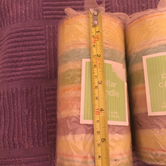 SET OF 2 VINTAGE TARGET PASTEL GLITTERY PILLAR CANDLES - Picture 4 of 6